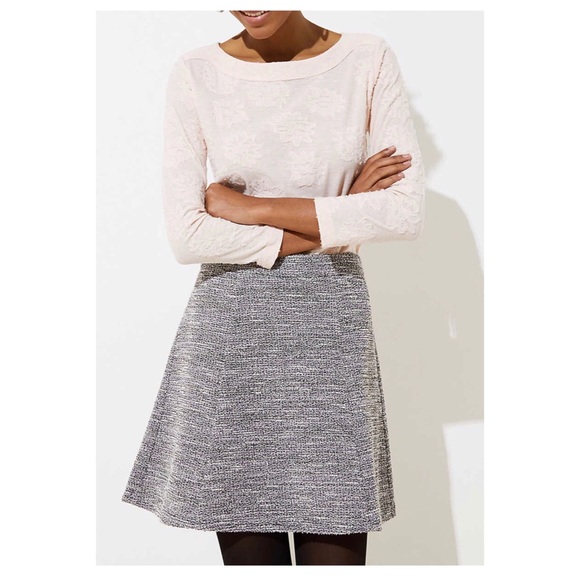 LOFT Dresses & Skirts - LOFT Textured Knit Flippy Skirt